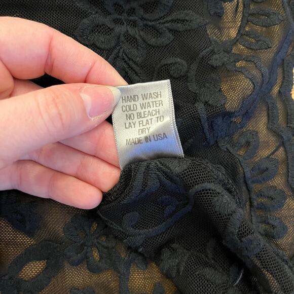 XCVI Black Lace Mesh Tunic Top XS Sheer Bell Sleeves Whimsigoth Dark Romantic - Picture 8 of 10